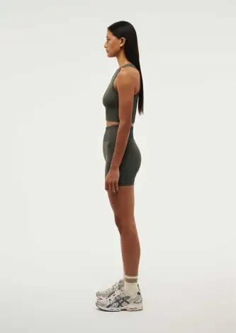 RESTORE SEAMLESS TANK IN GUNMETAL(S)