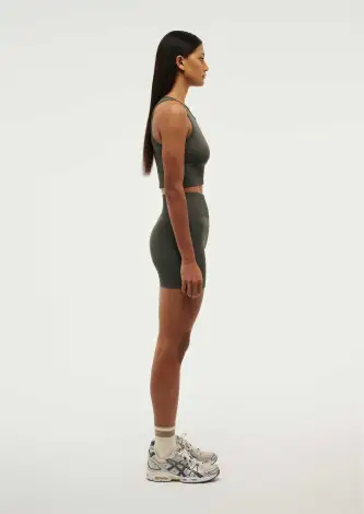 RESTORE SEAMLESS TANK IN GUNMETAL(S)