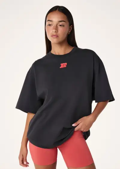 PLAYFIELD TEE IN WASHED BLACK