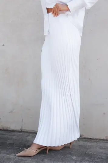 Kya Ribbed Knit Maxi Skirt - White(XS)
