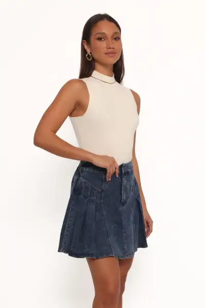 Alek Pleated Mini Skirt - Mid Wash Denim(XS)