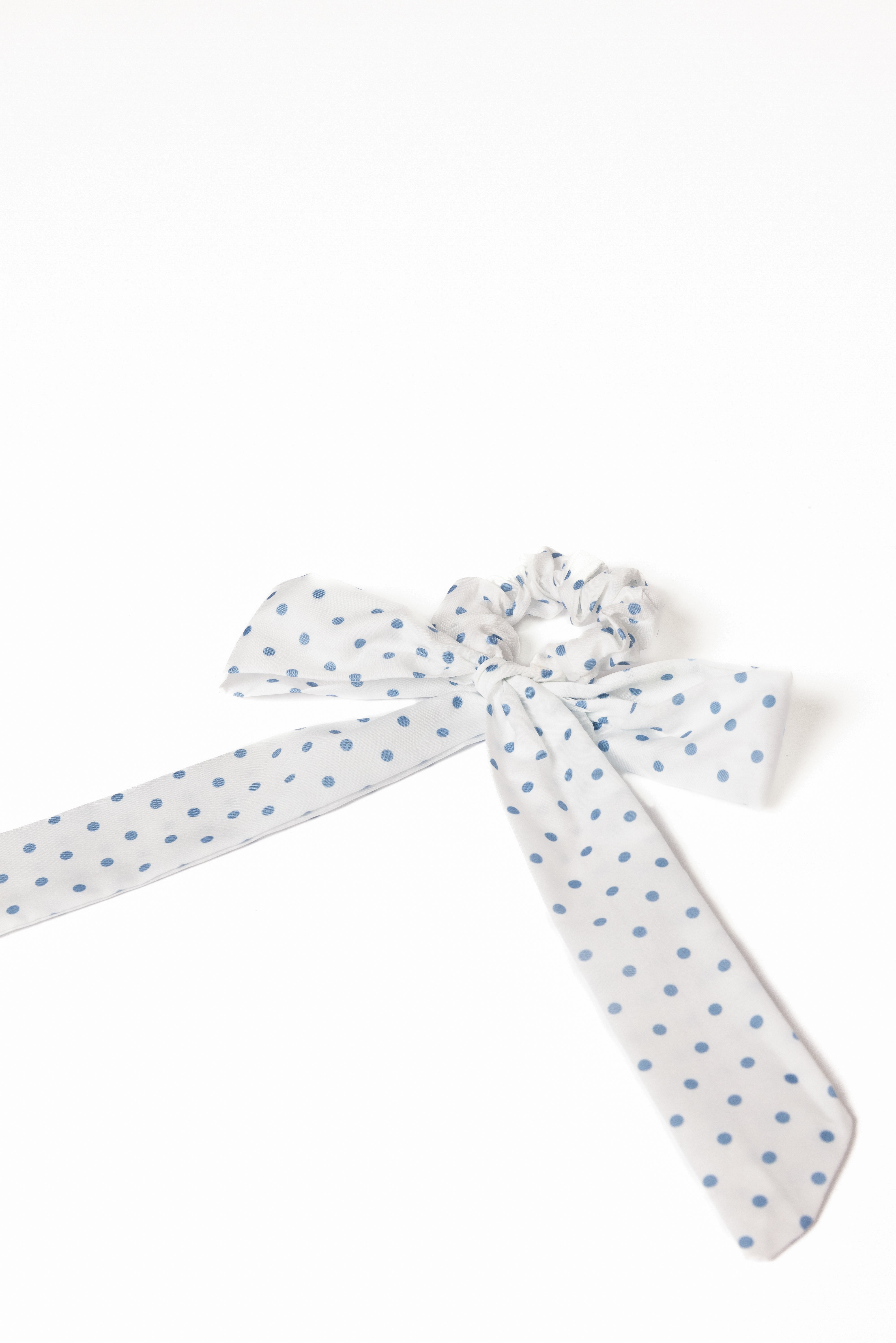 Cass Bow Scrunchie - White