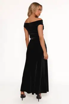Suri Velvet Maxi Skirt - Black(XS)