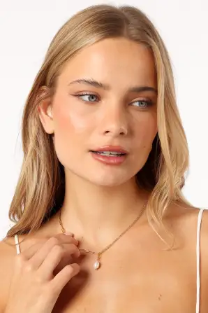 Ema Necklace - Gold - One Size