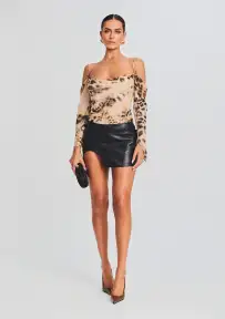 Akira Silk Top(Vintage Cheetah,XXS)