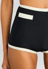 Quinn Short Pants(Black and White,XS)