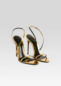 Naomi Sandal(Gold,36)