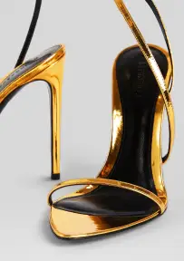 Naomi Sandal(Gold,36)