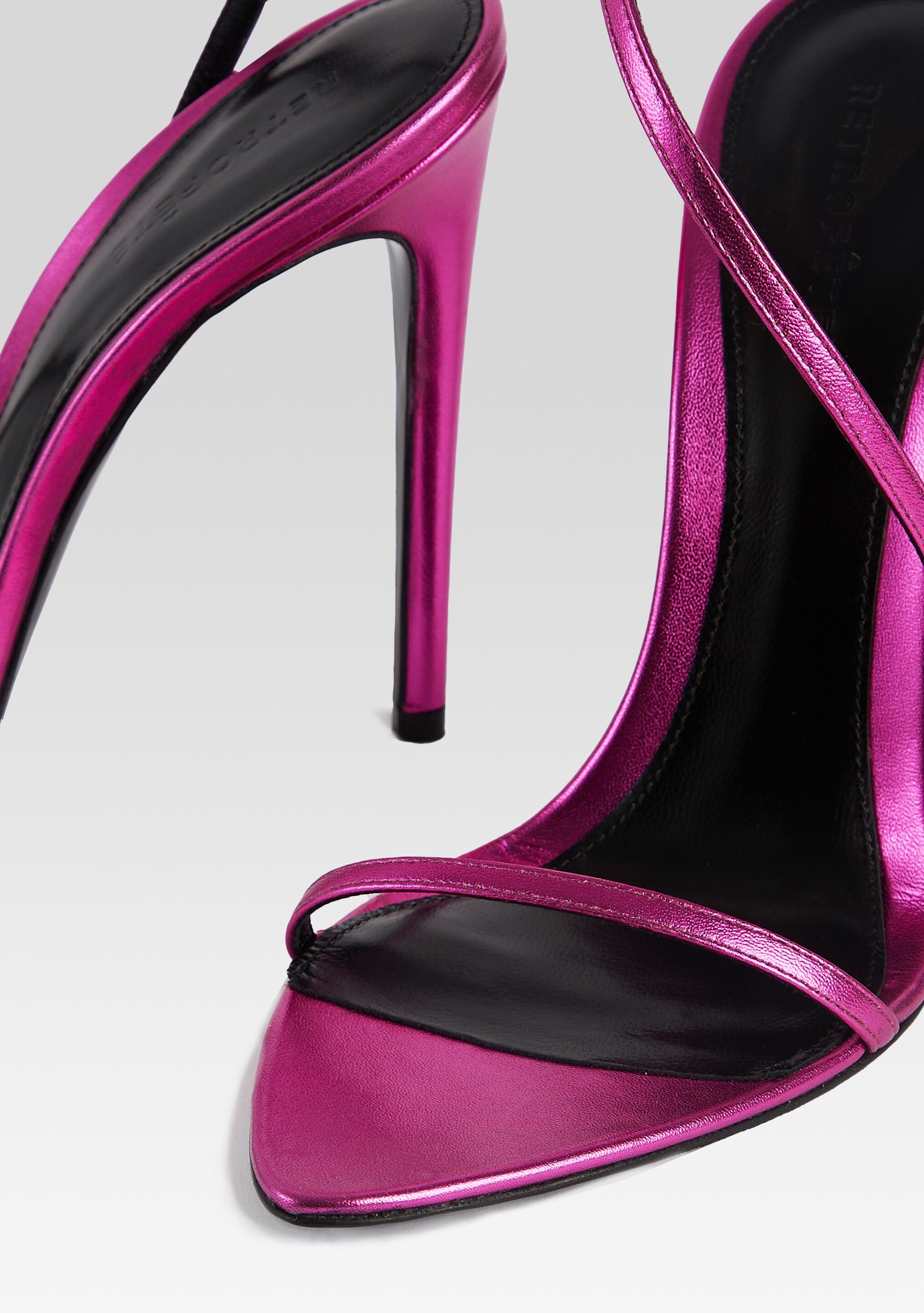 Naomi Sandal(Metallic Pink,36)