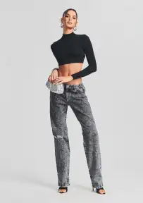 Monica Pant(Rain,23)
