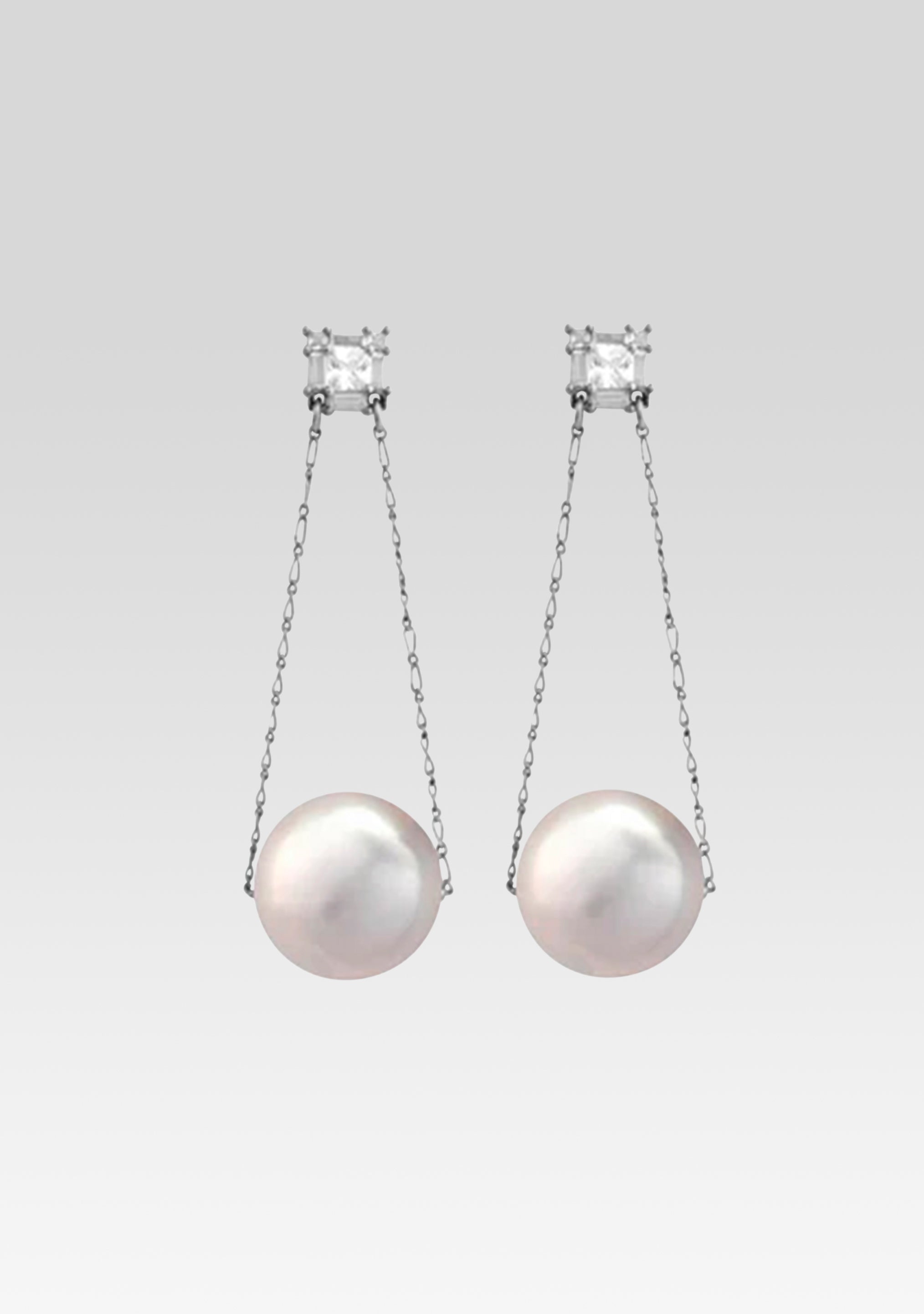 Jules Pearl Earrings - Silver