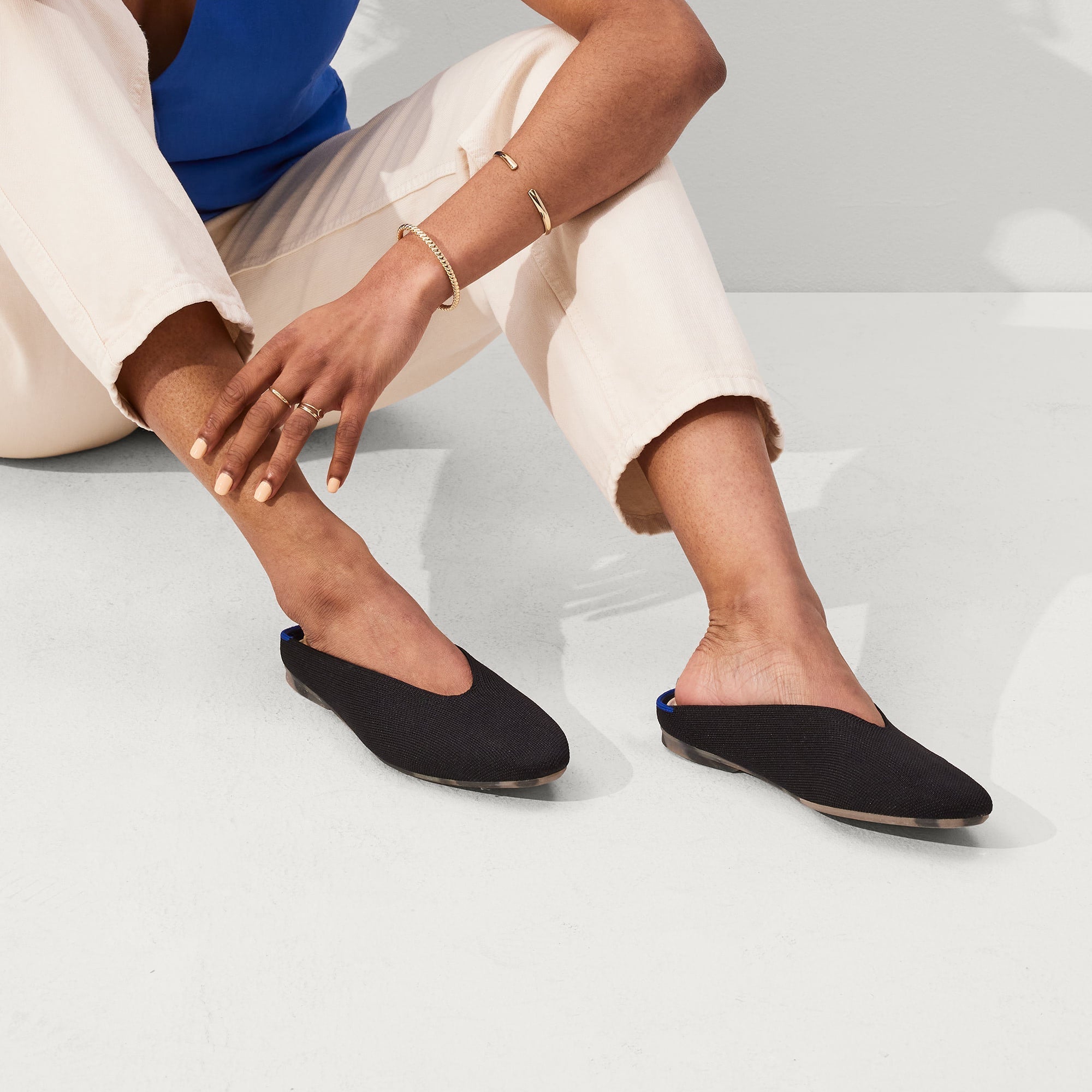 The Almond Demi - Black(Black,5)