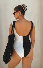 The Scrunch One Piece ~ Domino Colorblock Scrunch(XS)