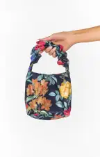Bestie Bag ~ Charm Peony Black Taffeta(OS)