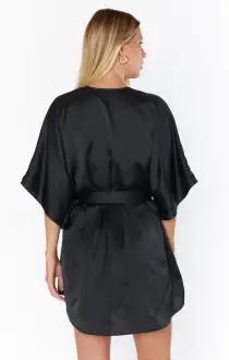 First Look Robe ~ Black Luxe Satin(XXS)