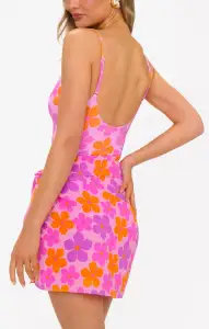 Leyla Sarong ~ Pink Daisy(XS/S)