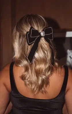 Samantha Velvet Hair Bow ~ Black(OS)