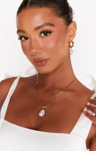 Ettika Baroque Pearl Pendant Snake Chain Necklace ~ Gold/Pearl(OS)