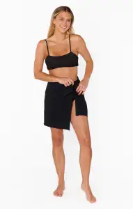 Leyla Sarong ~ Black Crinkle Flow(S/M)