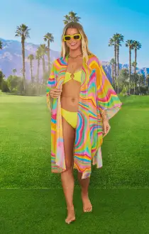 Universal Sarong ~ Tropical Tripper(OS)