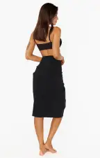Kiran Sarong ~ Black Crinkle Flow(OS)