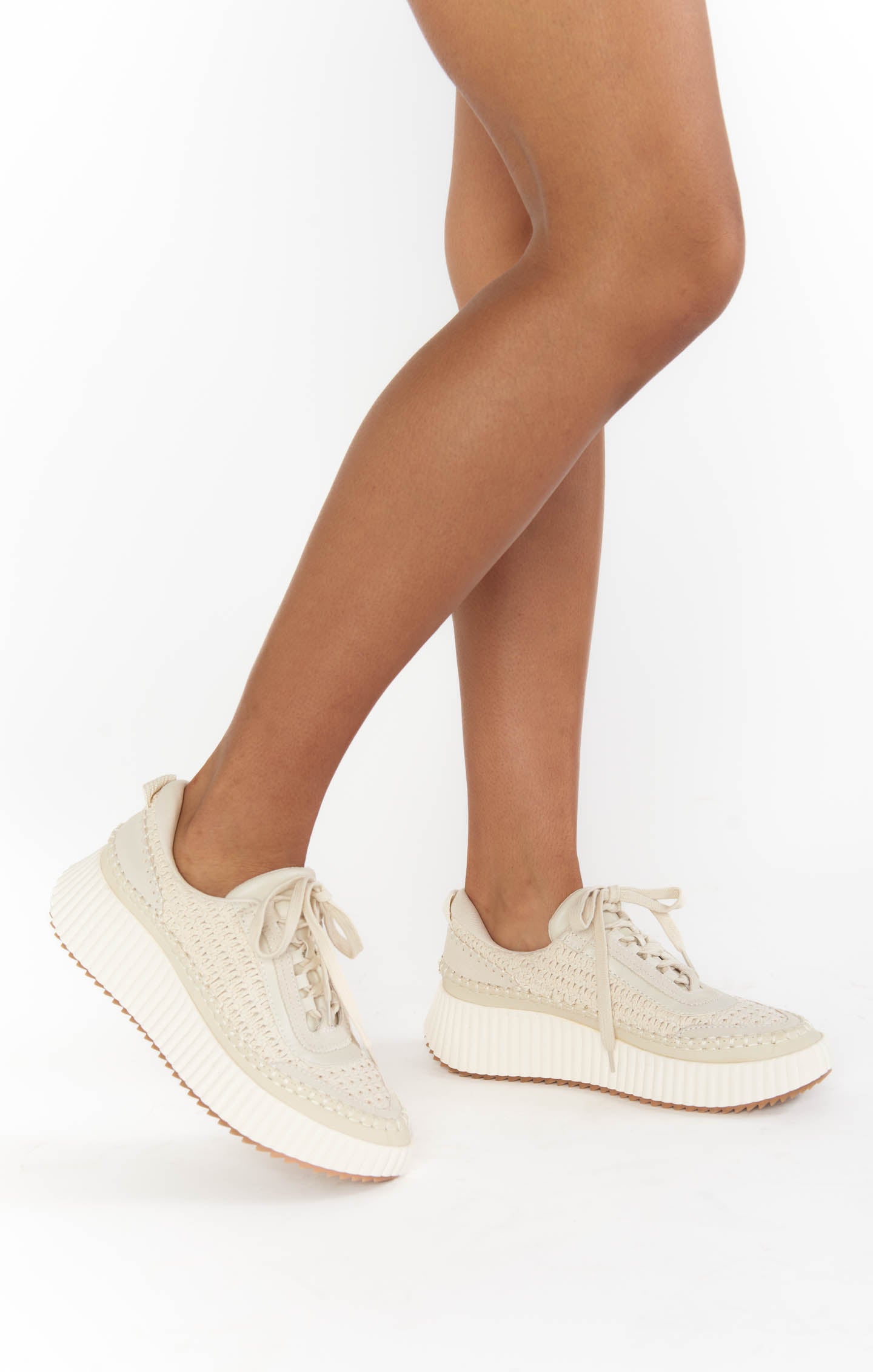 Dolce Vita Dolen Sneaker ~ Sandstone(6)