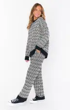 Chilly Sweater ~ Metro Geo Knit(XS)