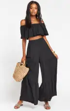 Heidi Ruffle Crop ~ Black(XS)
