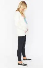 Vada Sweatshirt ~ Catch Flights Graphic(XS)