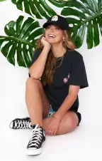 Venice Graphic Trucker Hat ~ Black(OS)