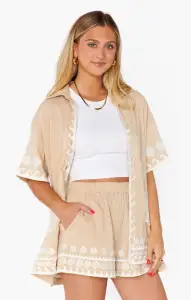 Hendrix Shorts ~ Latte Capri Shells(XS)