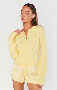 Throw on Cardigan ~ Pale Yellow Knit(XS)