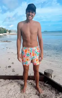 Man Mu Trunks ~ Flower Market(S)
