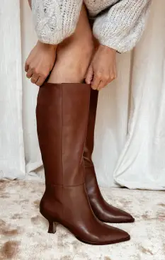 Dolce Vita Auggie Wide Calf Boot ~ Chocolate(7)