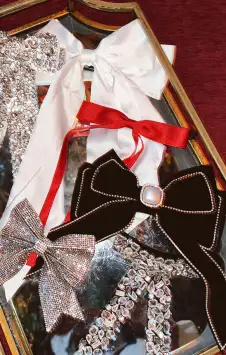 Samantha Velvet Hair Bow ~ Black(OS)