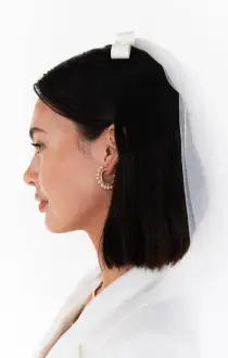 Ari Bow Veil ~ White(OS)
