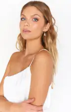 Pearl Drop Earrings ~ 18K Gold Plated(OS)