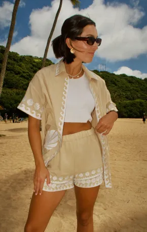 Hendrix Shorts ~ Latte Capri Shells