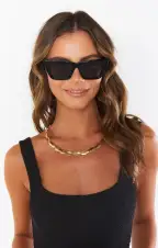 Banbé Eyewear The Gisele Sunglasses ~ Black(OS)