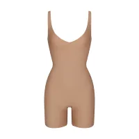 SKIMS BODY UNLINED PLUNGE MID THIGH BODYSUIT