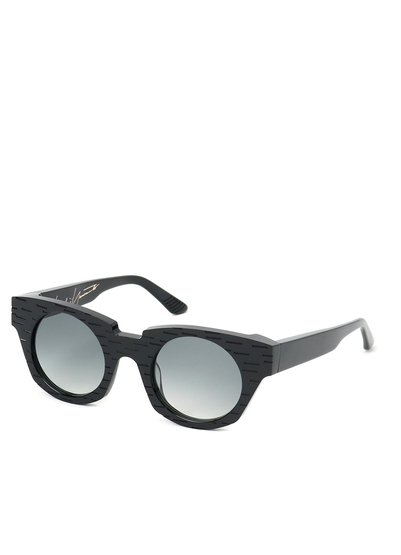 SUNGLASSES A