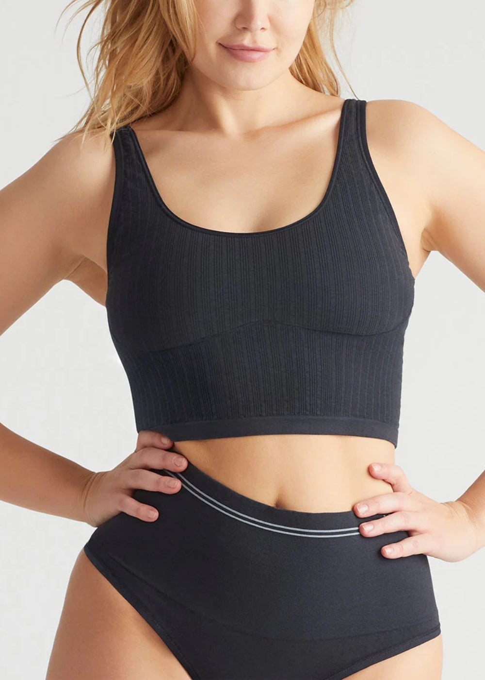 Jules Longline Bra Top(Black,S/M)