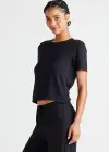 Peek-a-boo Twist Back Top(Black,XS)