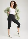 Talia Crop Capri Shaping Legging - 360Sculpt™ Cotton(Black,XS)