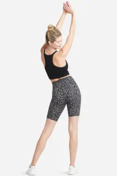 Mel Shaping Biker Short w/ Pockets - 360Sculpt™ Cotton(Leopard Print Castlerock,XS)